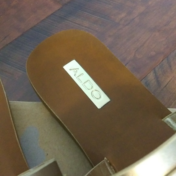 ALDO Metallic Sandals - Picture 4 of 8
